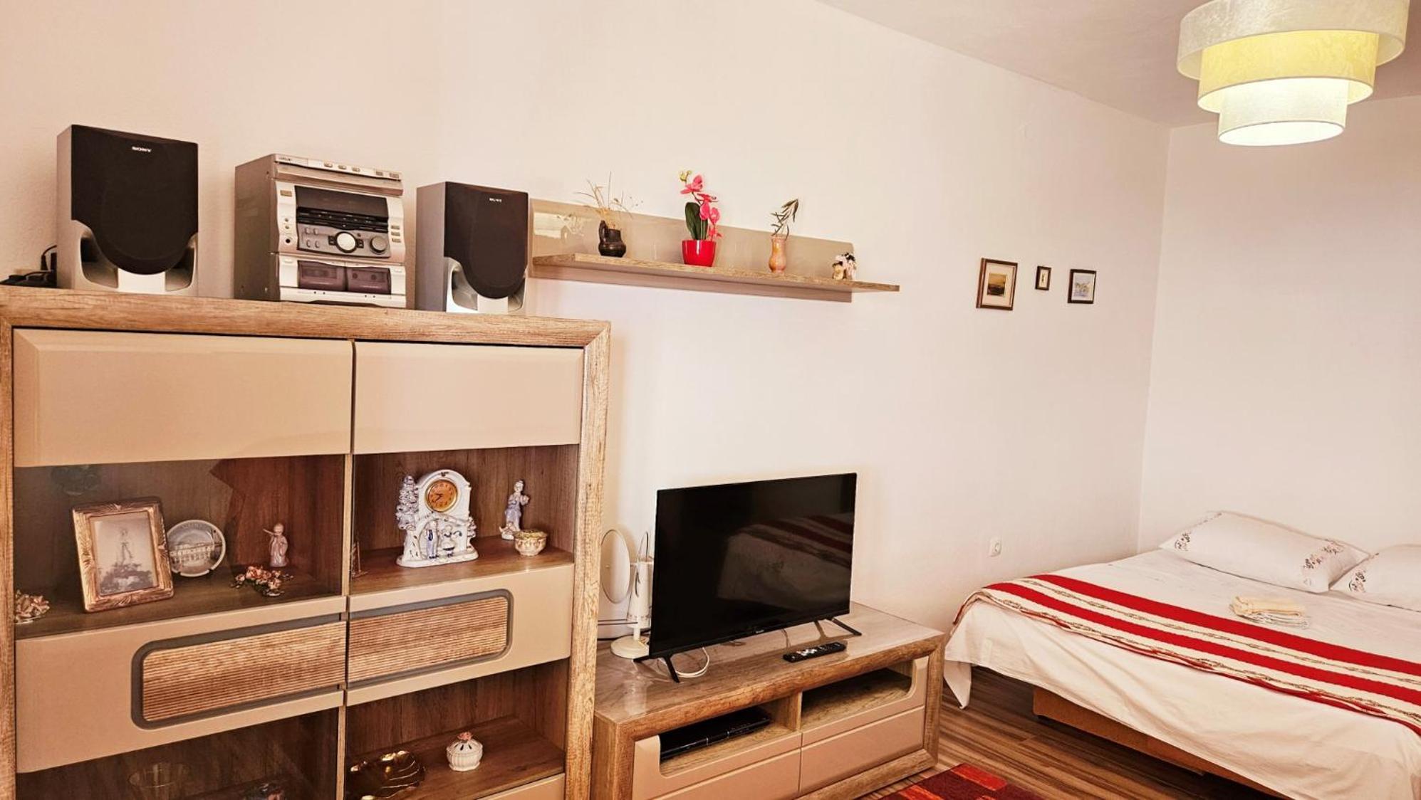 Apartment Tony Omiš Eksteriør billede